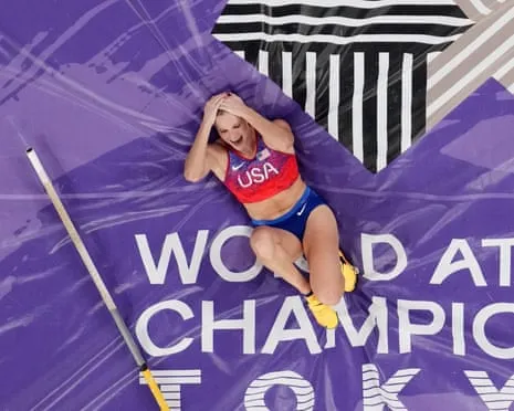 Moon wins third world vaulting gold in nail-biting Japanese competition