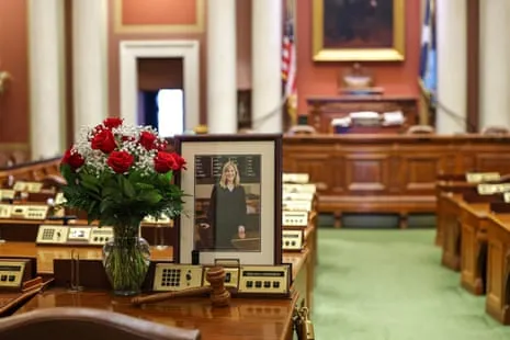 Minnesota Voters Head to Voting Booths to Occupy Seat of Murdered Lawmaker